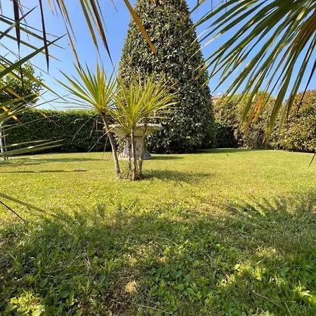 Welcome Traveller Charm Costabella Bardolino