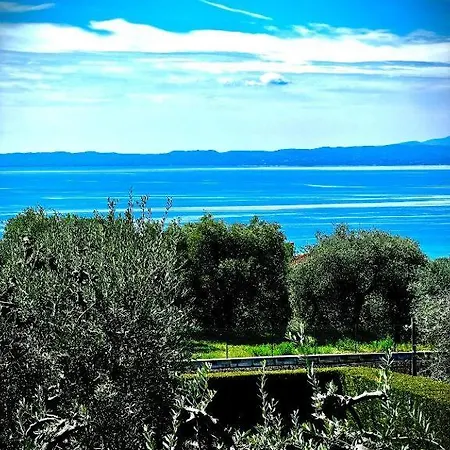 Welcome Traveller Charm Costabella * Bardolino
